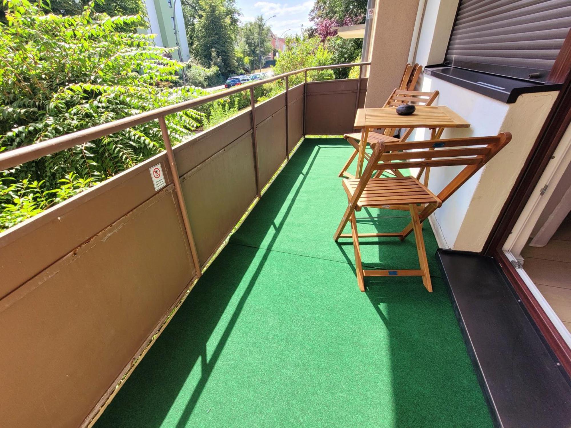 Duplex Apartment Ullstein- 4 Bedrooms, 2 Bathrooms, Living Room, 2 Parking Spaces, Boxspringbeds, Family & Business Apartment! Берлин Экстерьер фото