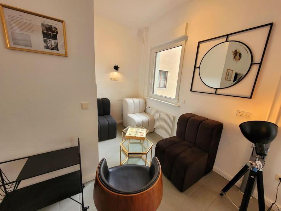 Duplex Apartment Ullstein- 4 Bedrooms, 2 Bathrooms, Living Room, 2 Parking Spaces, Boxspringbeds, Family & Business Apartment! Берлин Экстерьер фото