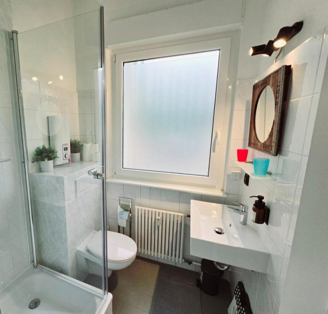 Duplex Apartment Ullstein- 4 Bedrooms, 2 Bathrooms, Living Room, 2 Parking Spaces, Boxspringbeds, Family & Business Apartment! Берлин Экстерьер фото